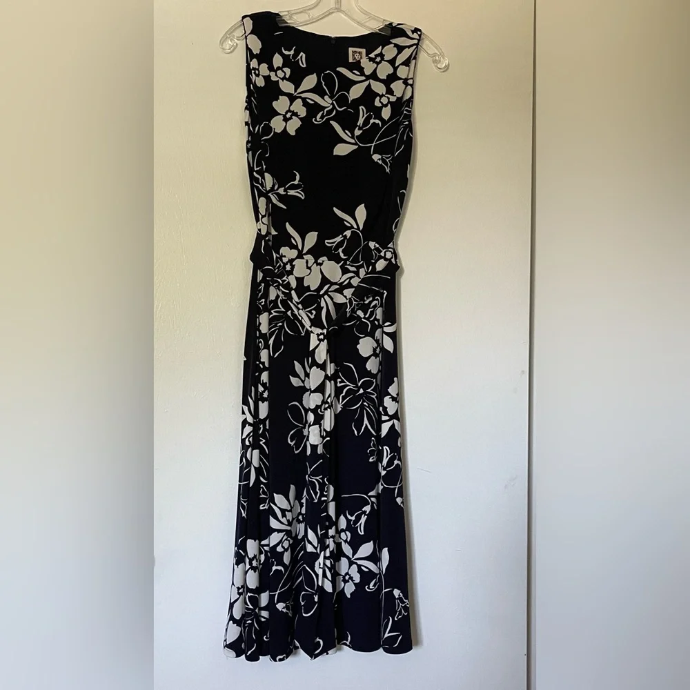 Anne klein dress size 8 midi/ casual/ office outfit/ church/ navy blue & white - Picture 2 of 4